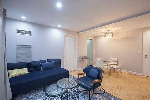 106 Central Park South, New York, NY 10019