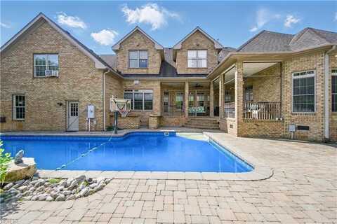 200 AVONLEA Drive, Chesapeake, VA 23322