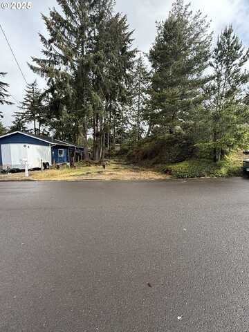 200 11TH ST, Florence, OR 97439
