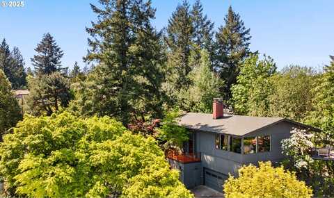 2975 SW CANTERBURY LN, Portland, OR 97205