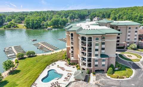 100 Bridgewater Pointe PL, Moneta, VA 24121