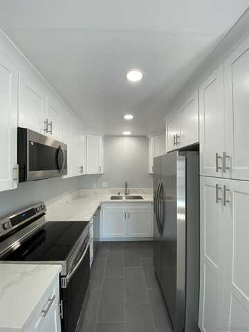 7741 Camino Noguera, San Diego, CA 92122