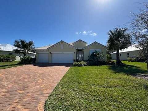 2557 Saint Lucia Circle, Vero Beach, FL 32967