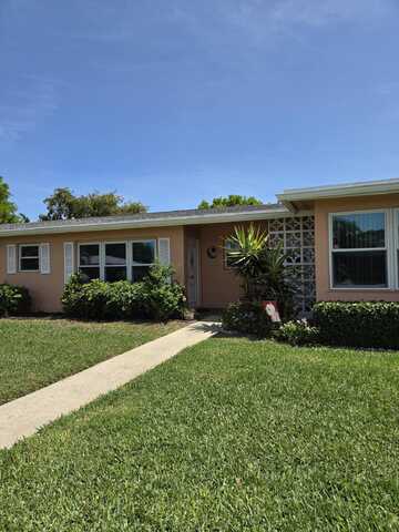 240 N High Point Boulevard, Boynton Beach, FL 33435