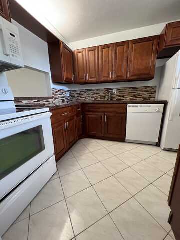 2800 Fiore 102 Way, Delray Beach, FL 33445