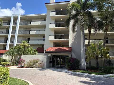 825 Egret Circle, Delray Beach, FL 33444