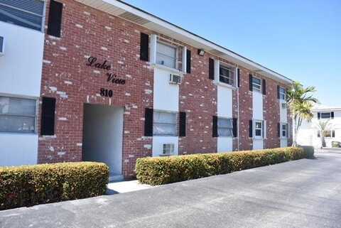 810 Lake Shore Drive, Lake Park, FL 33403