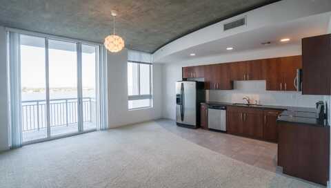 300 S Australian Avenue, West Palm Beach, FL 33401