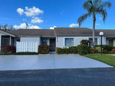 8919 Sunnywood Place, Boca Raton, FL 33496