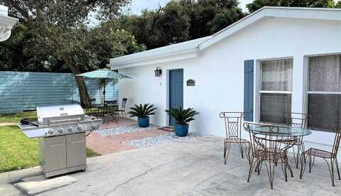 918 Upland Road, West Palm Beach, FL 33401