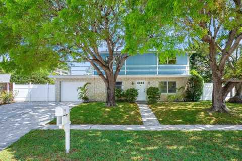 7 Willow Road, Tequesta, FL 33469