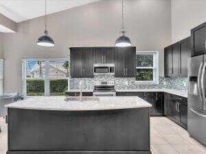 8253 Horseshoe Bay Road, Boynton Beach, FL 33472