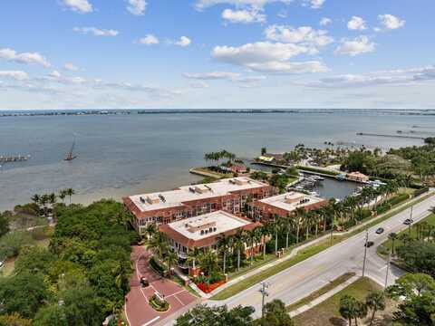 1536 NE Outrigger Landings Drive, Jensen Beach, FL 34957