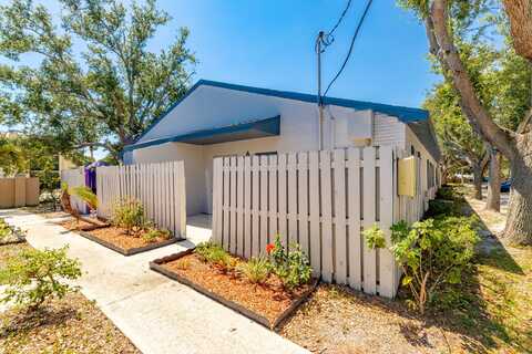 2015 Oleander Boulevard, Fort Pierce, FL 34950