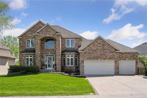 2082 Arnold Palmer Drive, Blaine, MN 55449