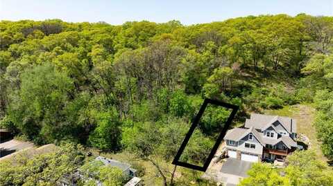 632 Oakwood Street S, Bayport, MN 55003