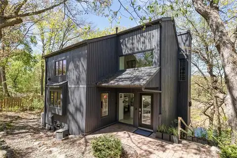 3940 Auburn Drive, Minnetonka, MN 55305