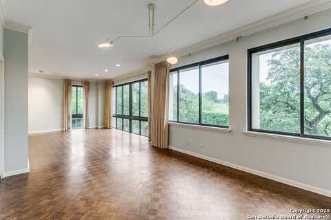 4001 N New Braunfels, San Antonio, TX 78209