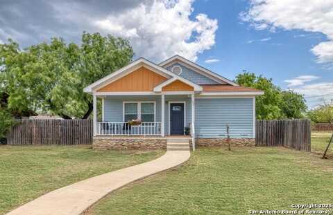 120 W Brazos, Uvalde, TX 78801