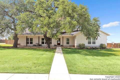 1026 S Timbercrest, Pleasanton, TX 78064