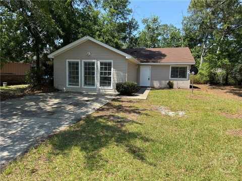 17 Robin Hood Drive, Savannah, GA 31406