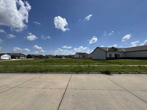 728 N Redbud, Valley Center, KS 67147