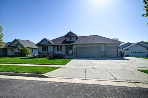 524 Pheasant Trail, Deerfield, WI 53531