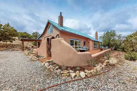 25a Lime Kiln Road, Lamy, NM 87540