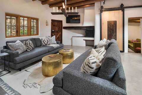 942 Canyon unit: A & B, Santa Fe, NM 87501