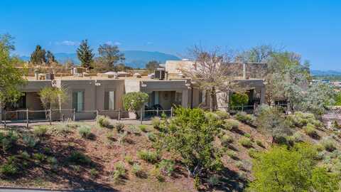 320 Artist, Santa Fe, NM 87501