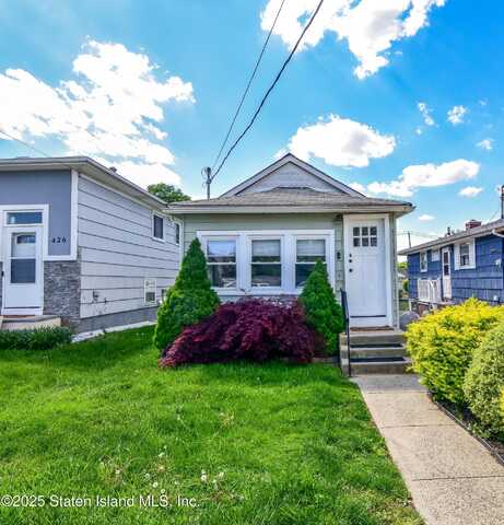 422 Crystal Avenue, Staten Island, NY 10314
