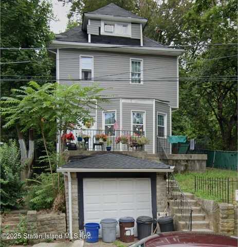 146 Highview Avenue, Staten Island, NY 10301