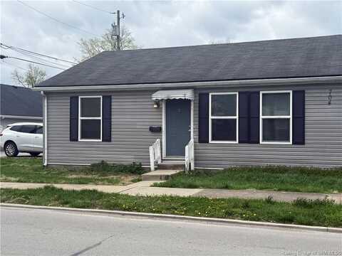 704b E Utica Street, Sellersburg, IN 47172