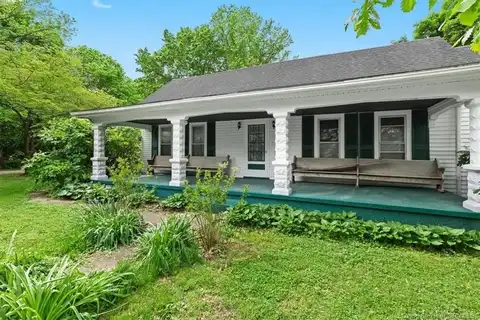 1011 Utica Charlestown Road, Jeffersonville, IN 47130