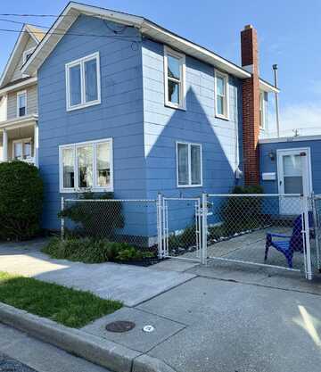 207 W Maple Ave Ave, Wildwood, NJ 08260