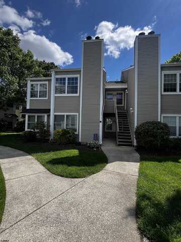 61 Driftwood Ct, Smithville, NJ 08205