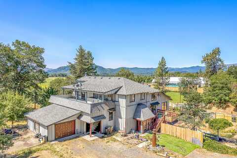 141 Buckskin Drive, Grants Pass, OR 97526