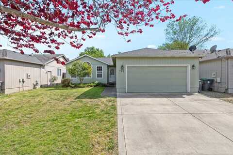 795 Halvorsen Street, Medford, OR 97501