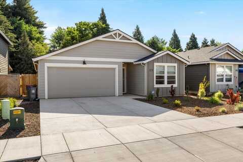 2810 Bear Cub Drive, Medford, OR 97501