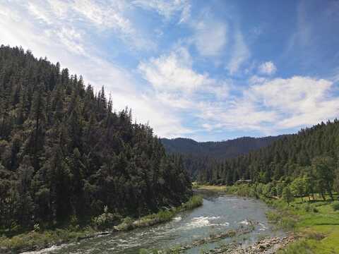12218 Galice Road, Merlin, OR 97532