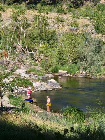 12218 Galice Road, Merlin, OR 97532