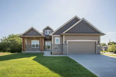 1768 BLACKTHORN Street, COUNCIL BLUFFS, IA 51503