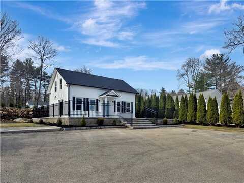672 Putnam Pike, Smithfield, RI 02828
