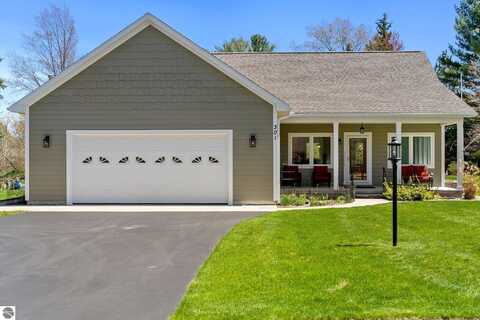 301 Pearl Street, Kingsley, MI 49649