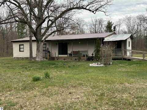 13290 Lea Drive, Marion, MI 49601
