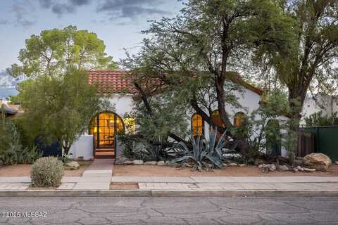2422 E 1st Street, Tucson, AZ 85719