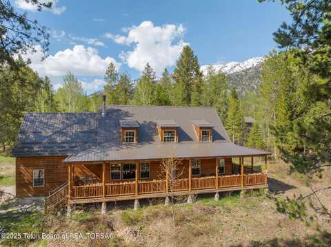 9 PINE Street, Alpine, WY 83128