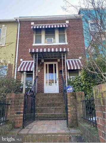 233 CROMWELL TERRACE NE, WASHINGTON, DC 20002