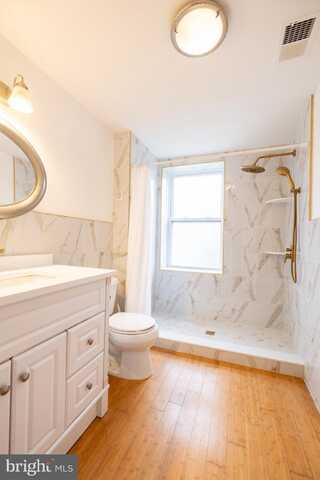 930 LEAGUE STREET, PHILADELPHIA, PA 19147