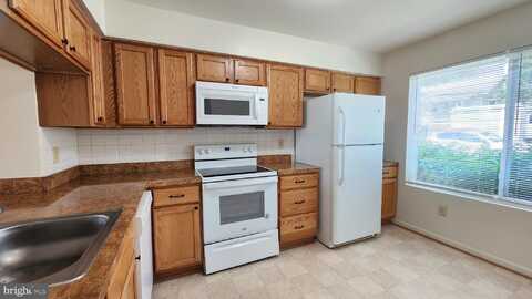 2028 6TH STREET S, ARLINGTON, VA 22204